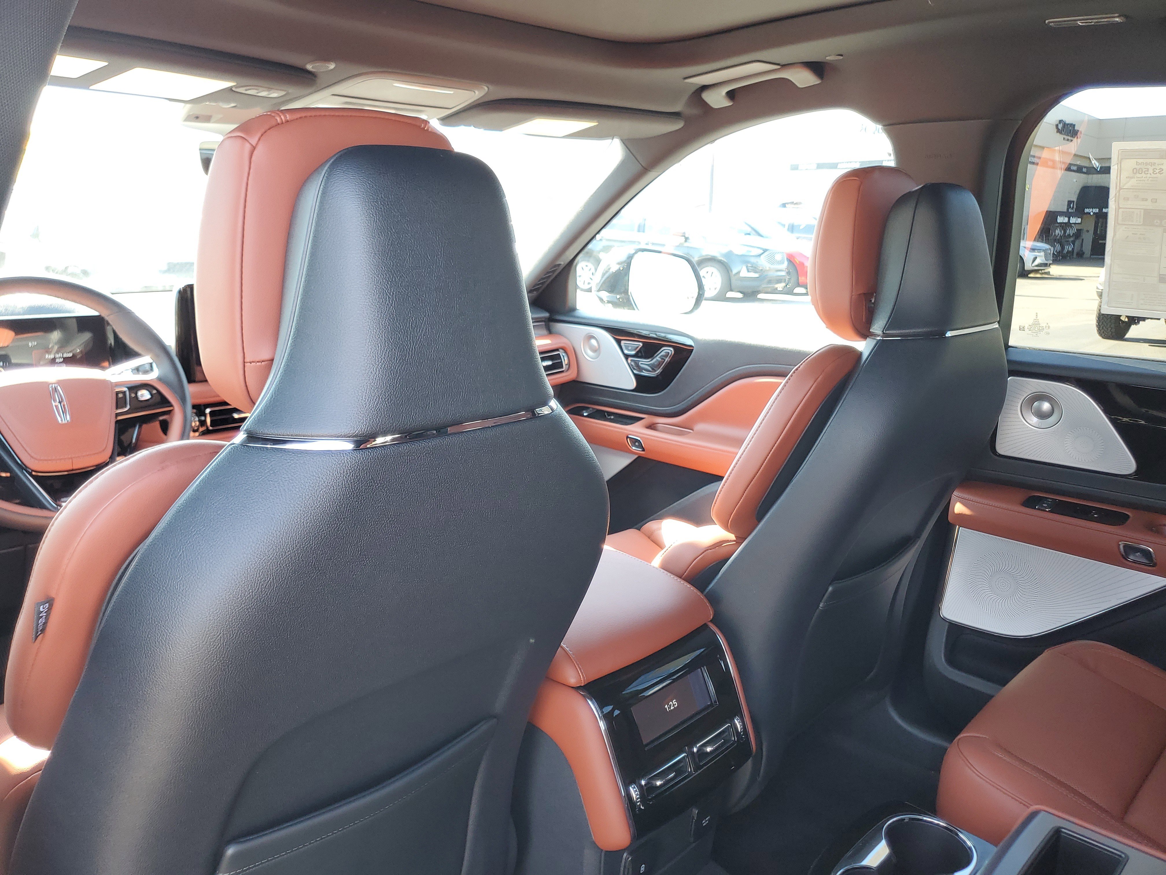 New 2025 Lincoln Aviator Reserve w/ Equipment Group 201A image 25