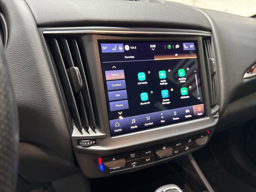 Used 2021 Maserati Levante image 25