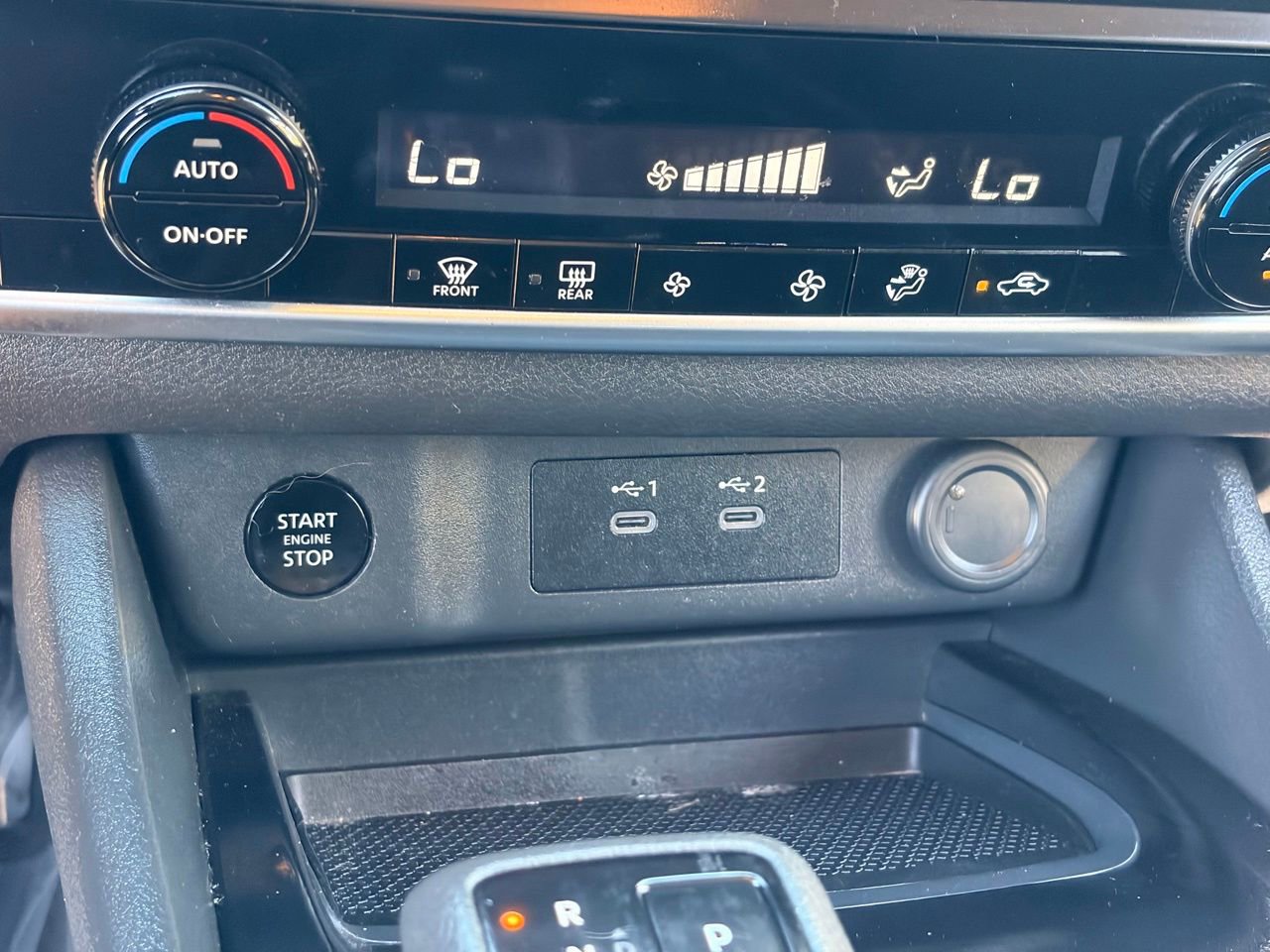 Certified 2025 Nissan Rogue SV FWD image 25