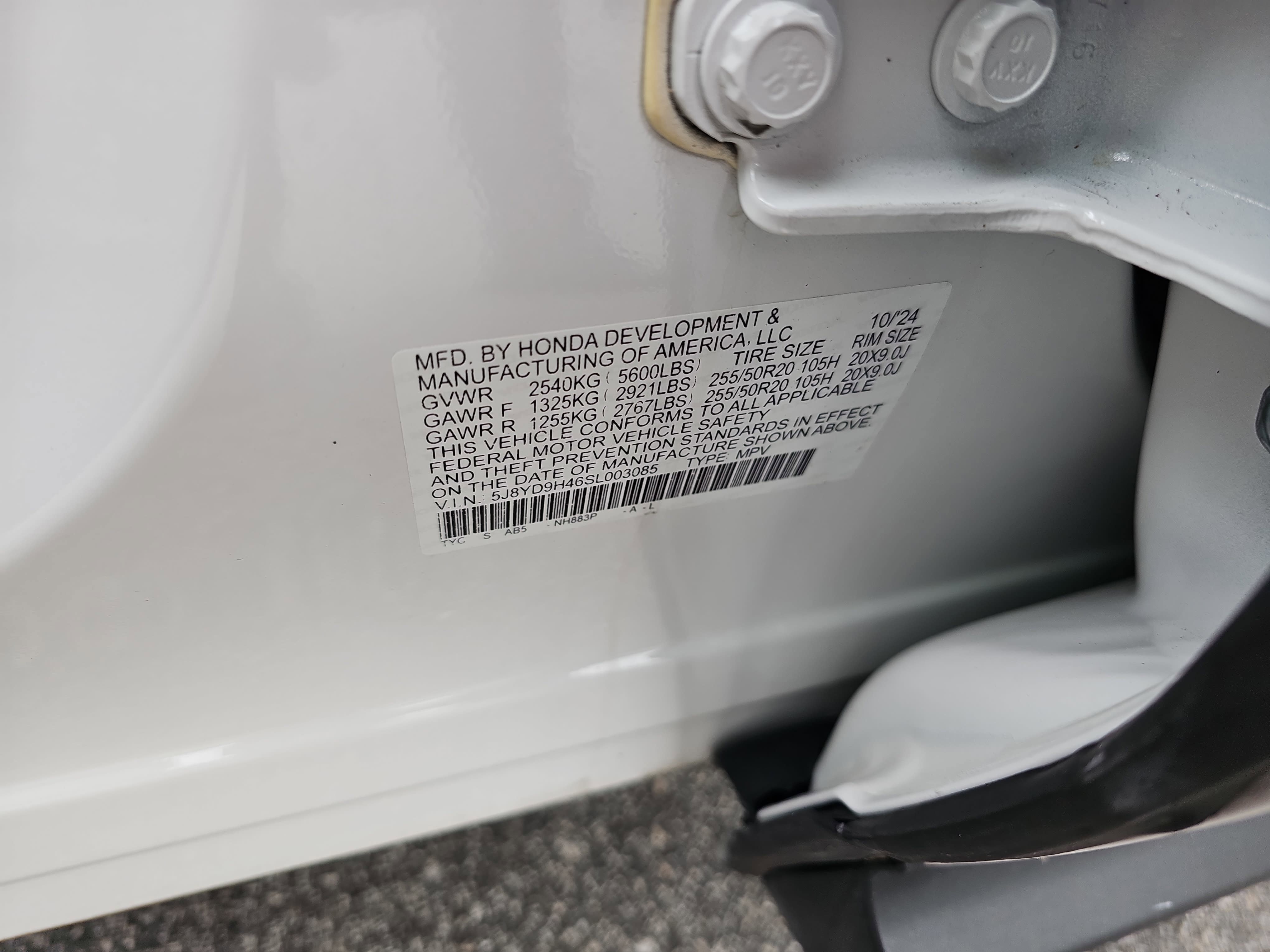 Certified 2025 Acura MDX FWD w/ Technology Package image 35