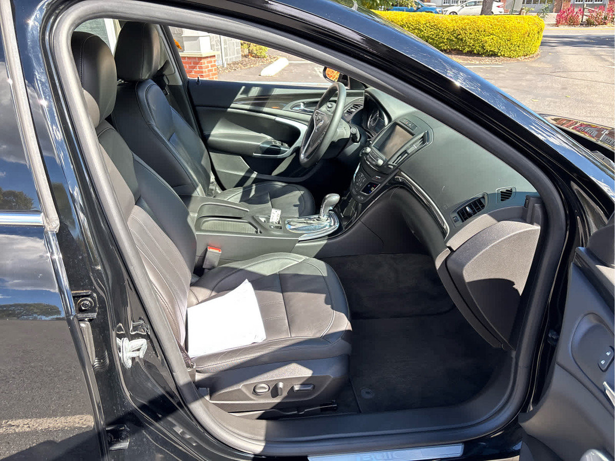 Used 2016 Buick Regal Premium AWD/4WD image 28