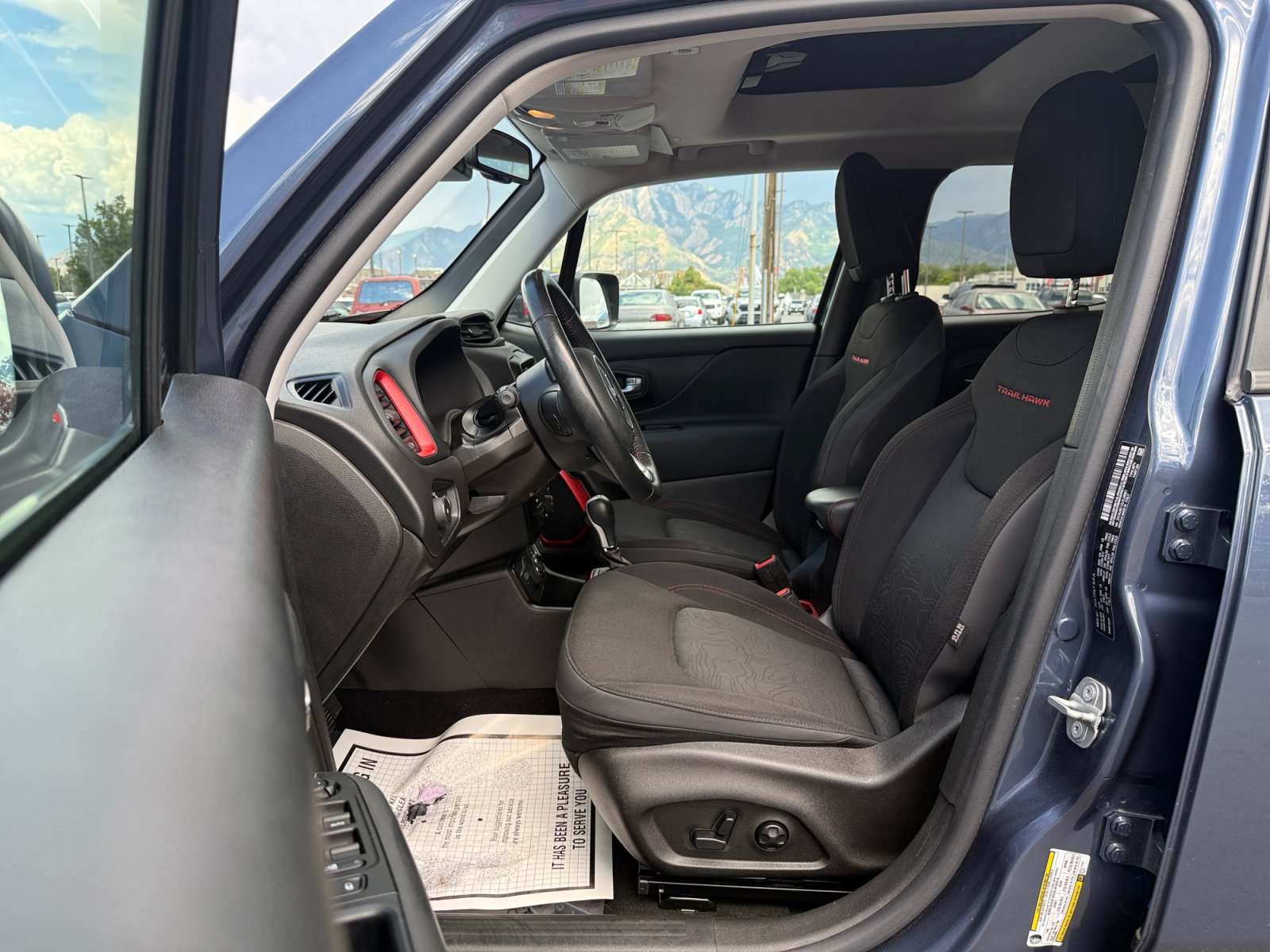 Used 2020 Jeep Renegade Trailhawk w/ UConnect 8.4 Nav Group AWD/4WD image 11