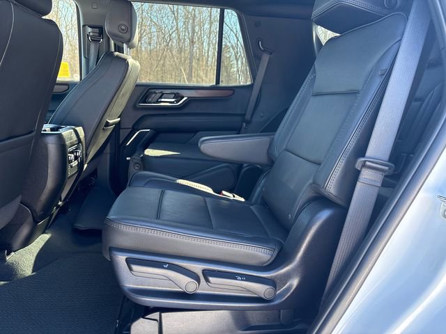 Used 2025 GMC Yukon Denali image 17