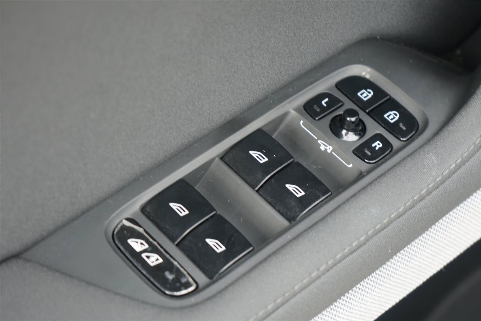 Used 2023 Polestar Polestar 2 w/ Pilot Pack AWD/4WD image 20