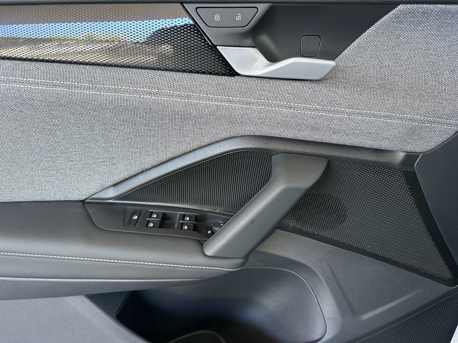 New 2026 Volkswagen Tiguan S AWD/4WD image 10