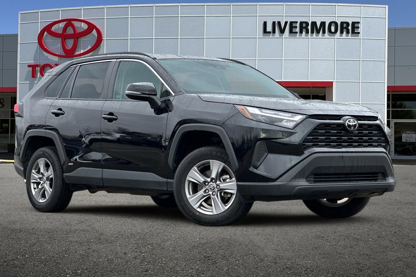 Certified 2025 Toyota RAV4 XLE image 2