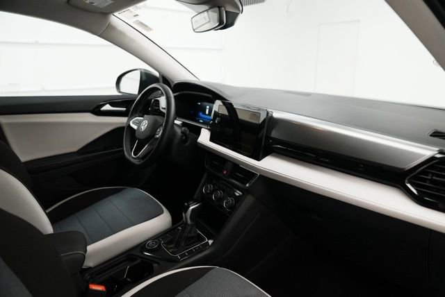 Used 2025 Volkswagen Taos S image 14