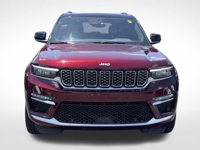 Used 2025 Jeep Grand Cherokee Summit AWD/4WD image 2