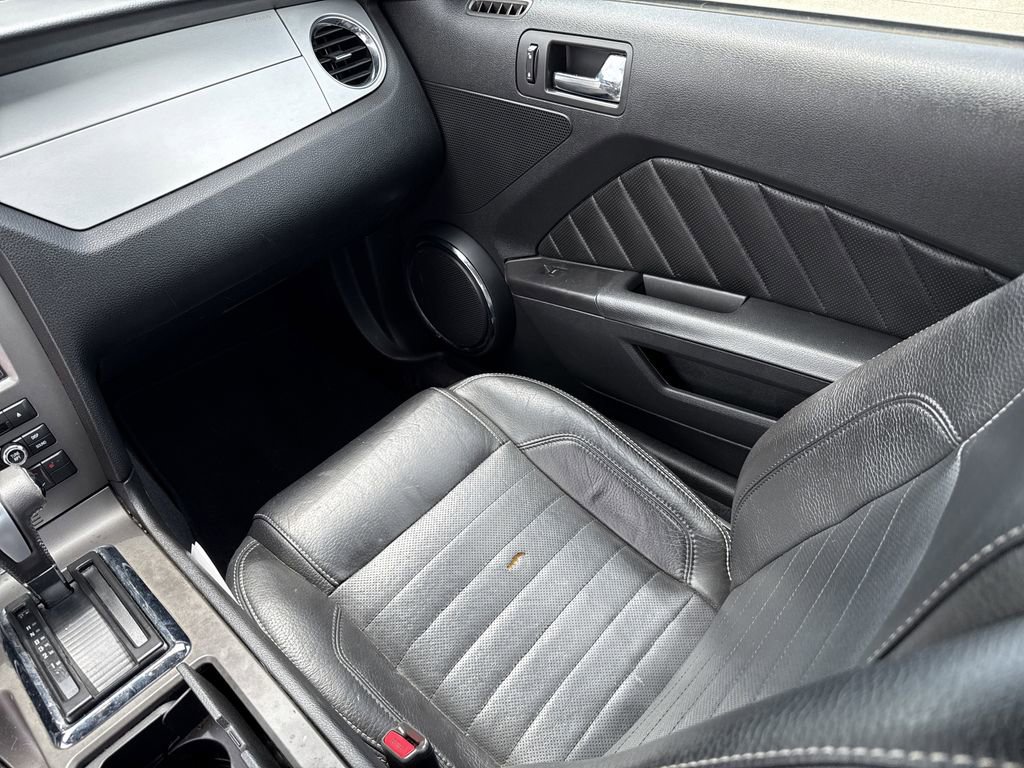 Used 2011 Ford Mustang Premium w/ Electronics Pkg image 24