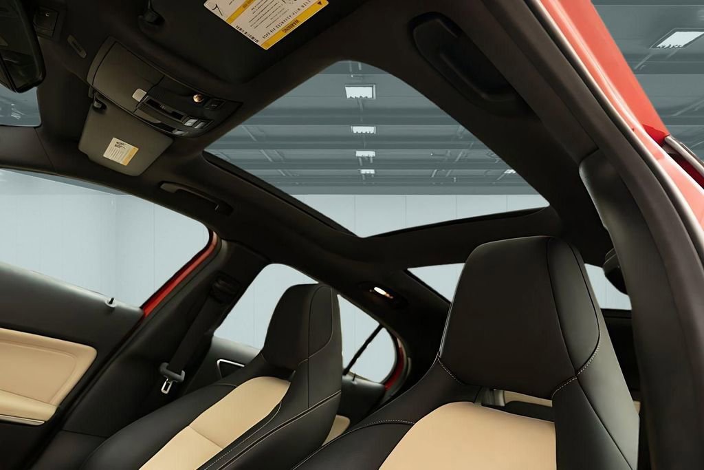 Used 2018 Mercedes-Benz GLA 45 AMG 4MATIC image 21