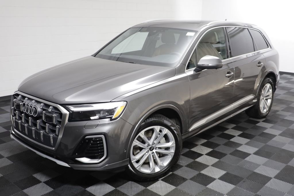 Used 2025 Audi Q7 3.0T Premium Plus w/ Premium Plus Package AWD/4WD image 2