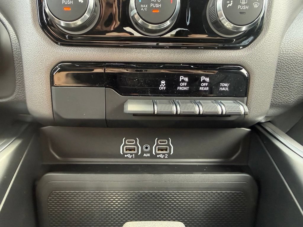 New 2026 RAM 1500 Express AWD/4WD image 20