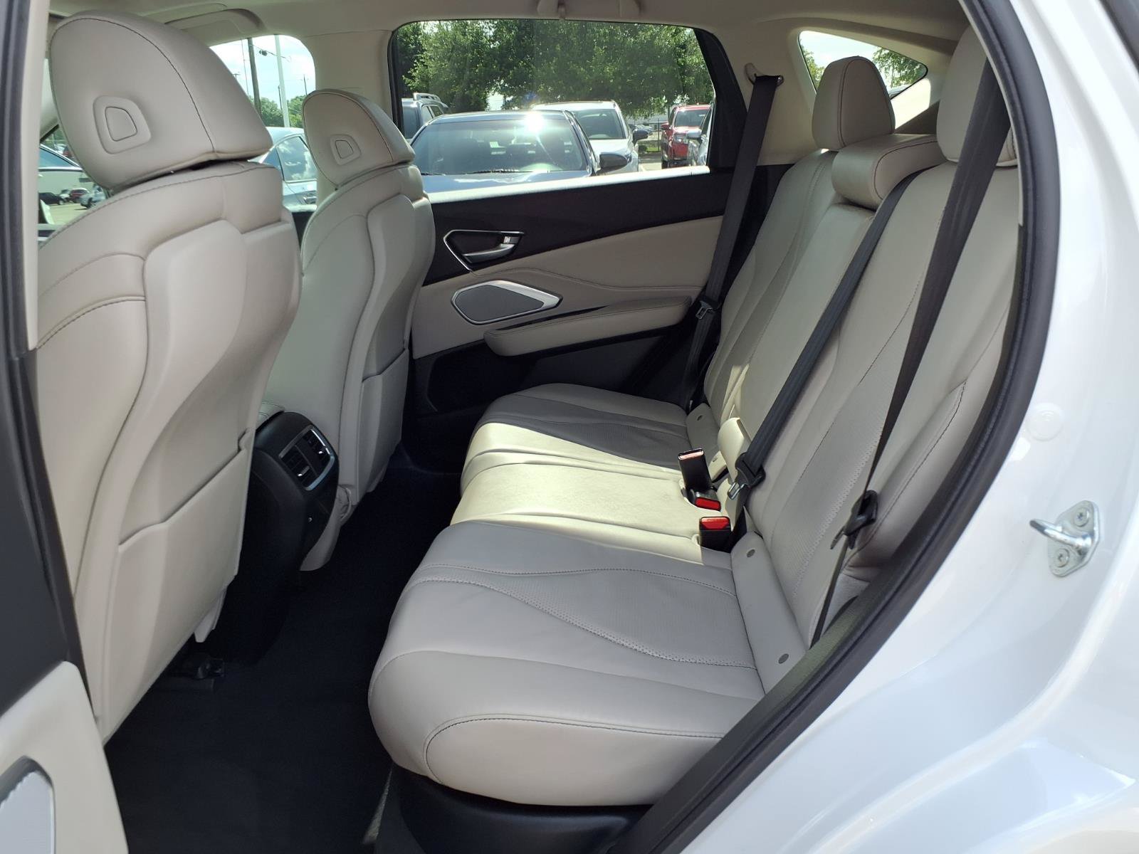 Used 2025 Acura RDX SH-AWD w/ Technology Package image 18
