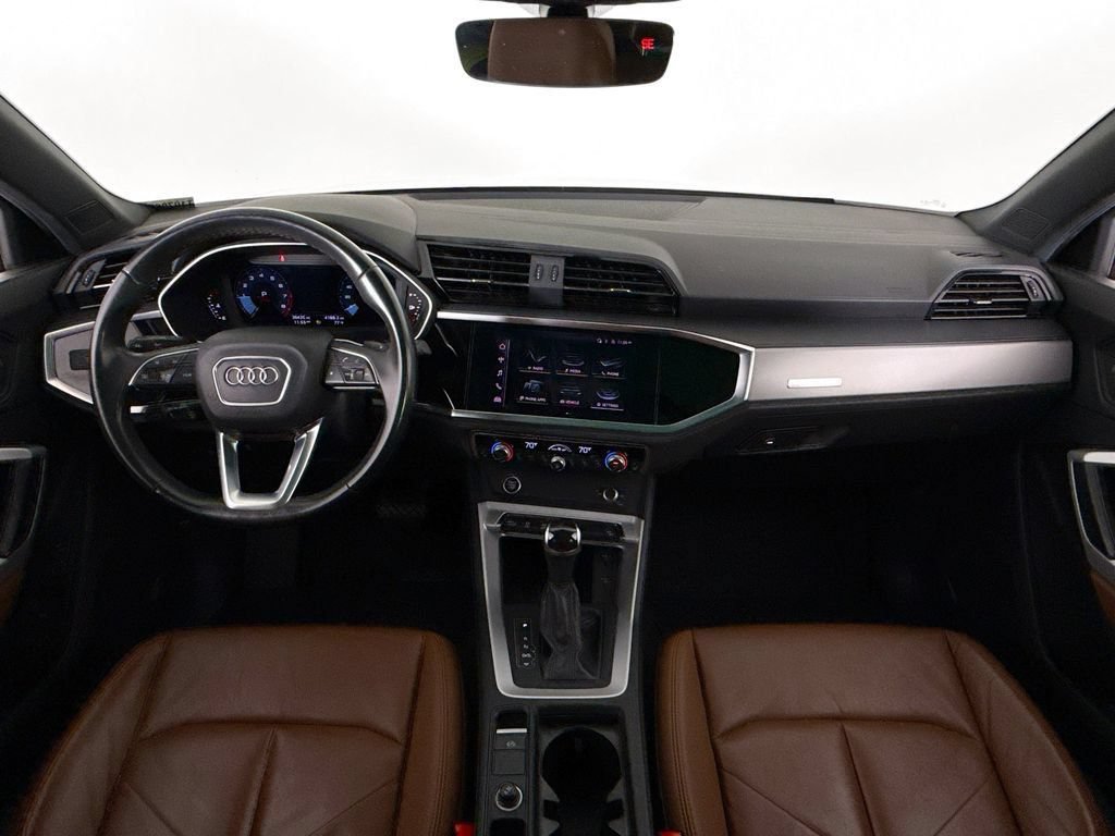 Used 2022 Audi Q3 2.0T Premium AWD/4WD image 9