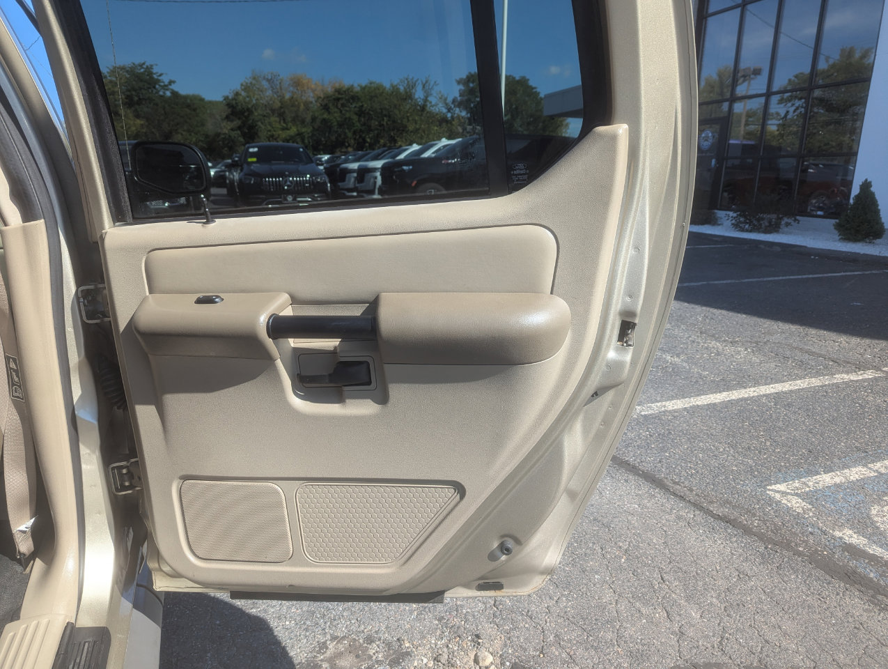 Used 2003 Ford Explorer Sport Trac XLT image 29