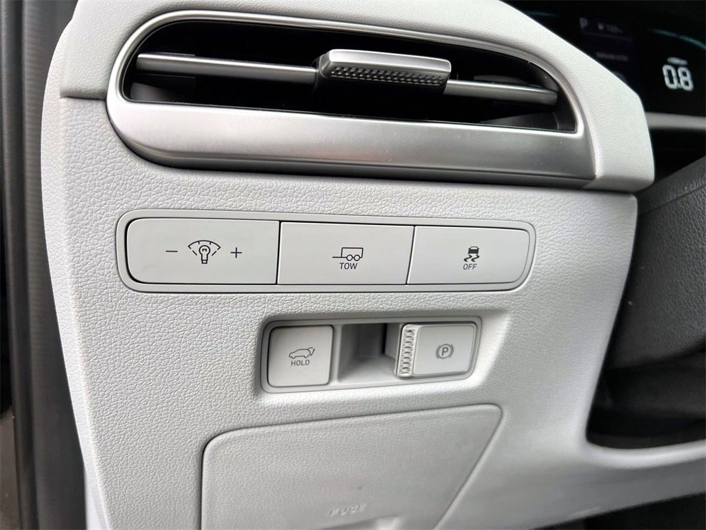 Certified 2023 Hyundai Palisade SEL image 16