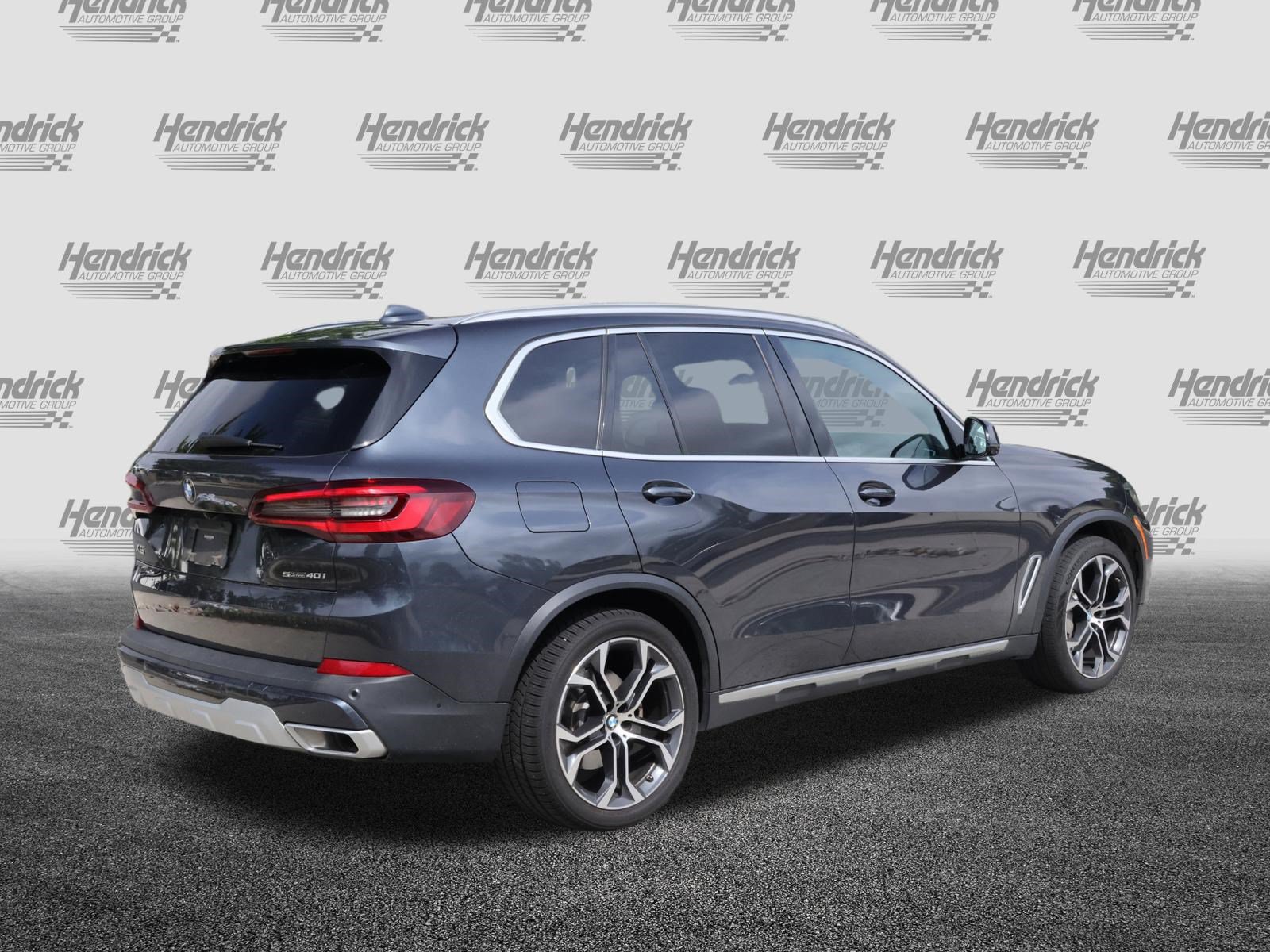 Used 2022 BMW X5 sDrive40i w/ Premium Package RWD image 9