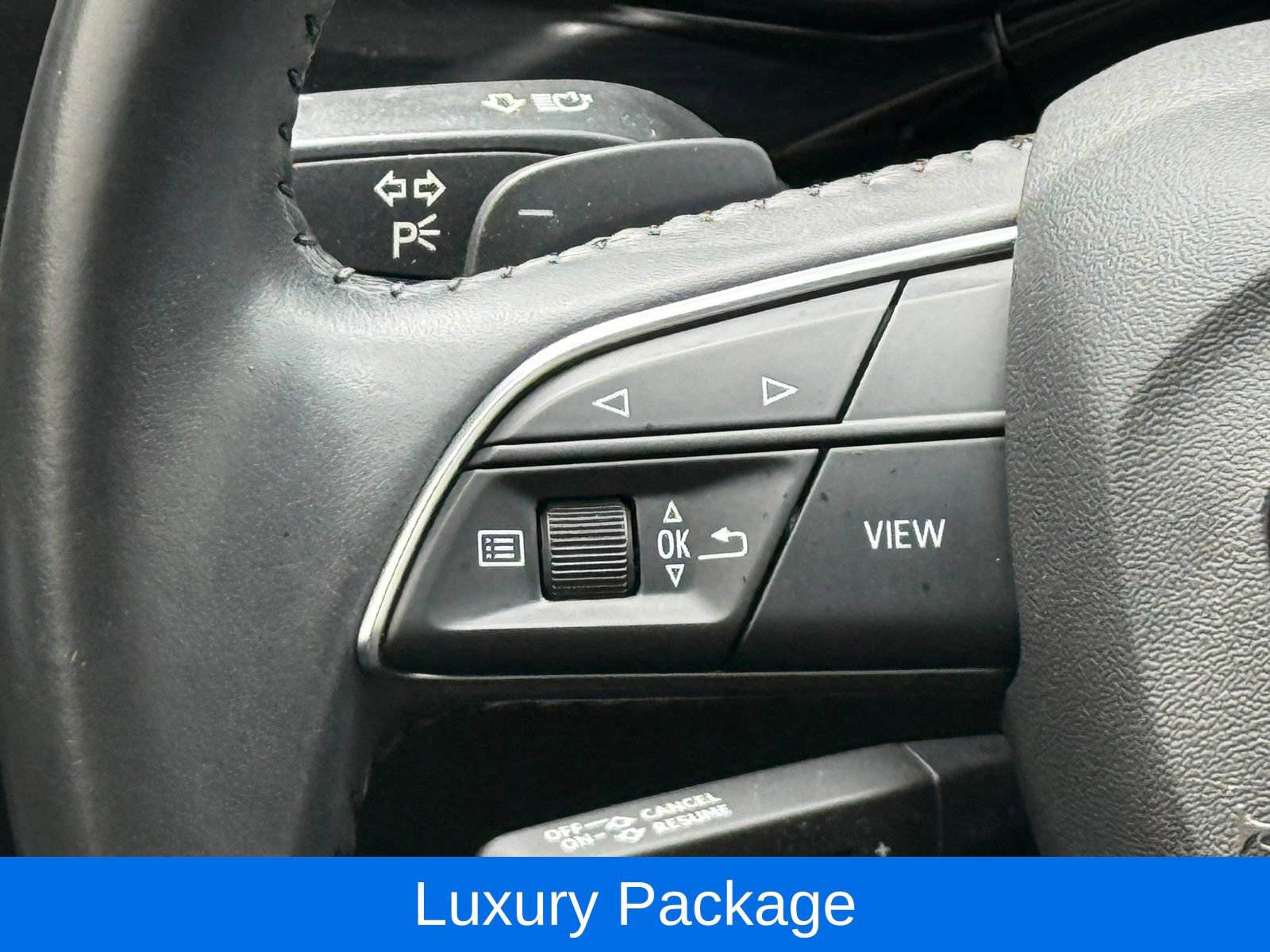 Used 2019 Audi Q8 Prestige w/ Luxury Package AWD/4WD image 35