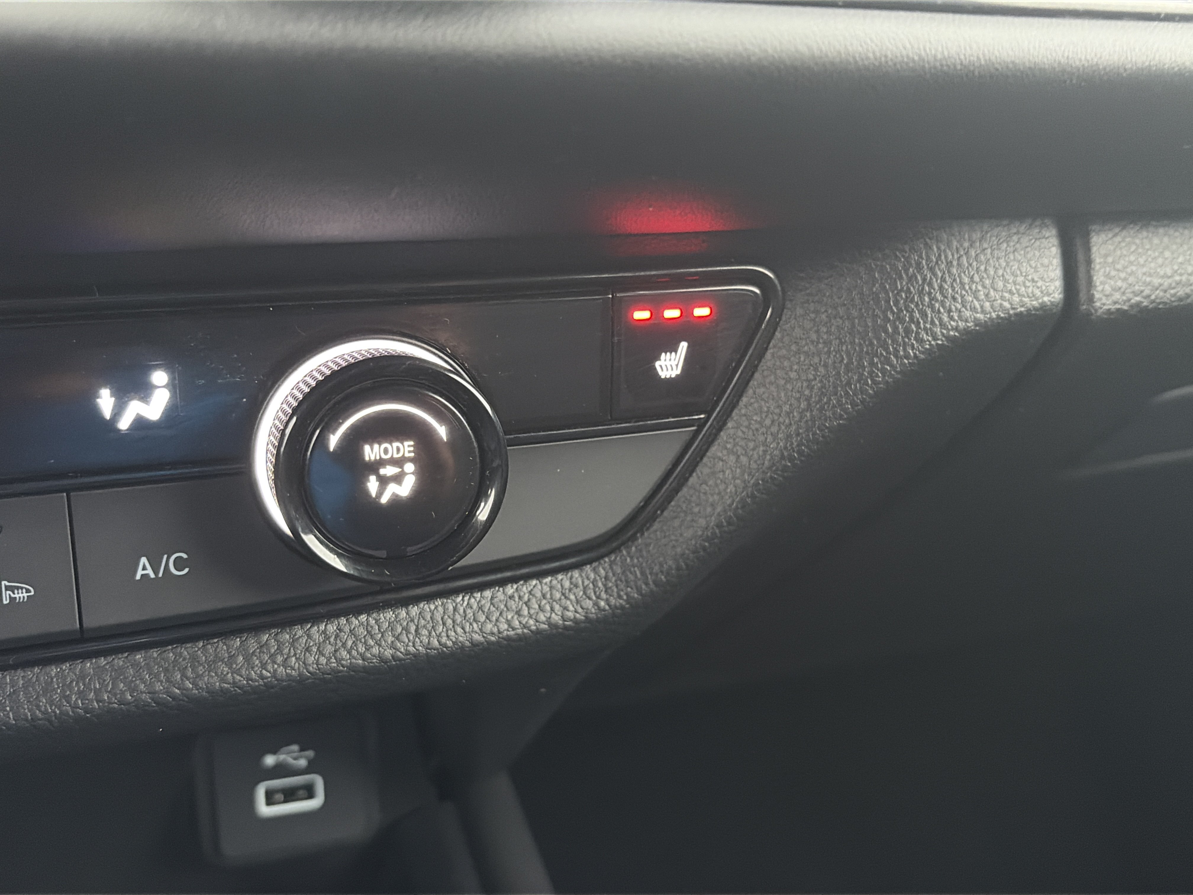 Certified 2024 Honda HR-V Sport image 31