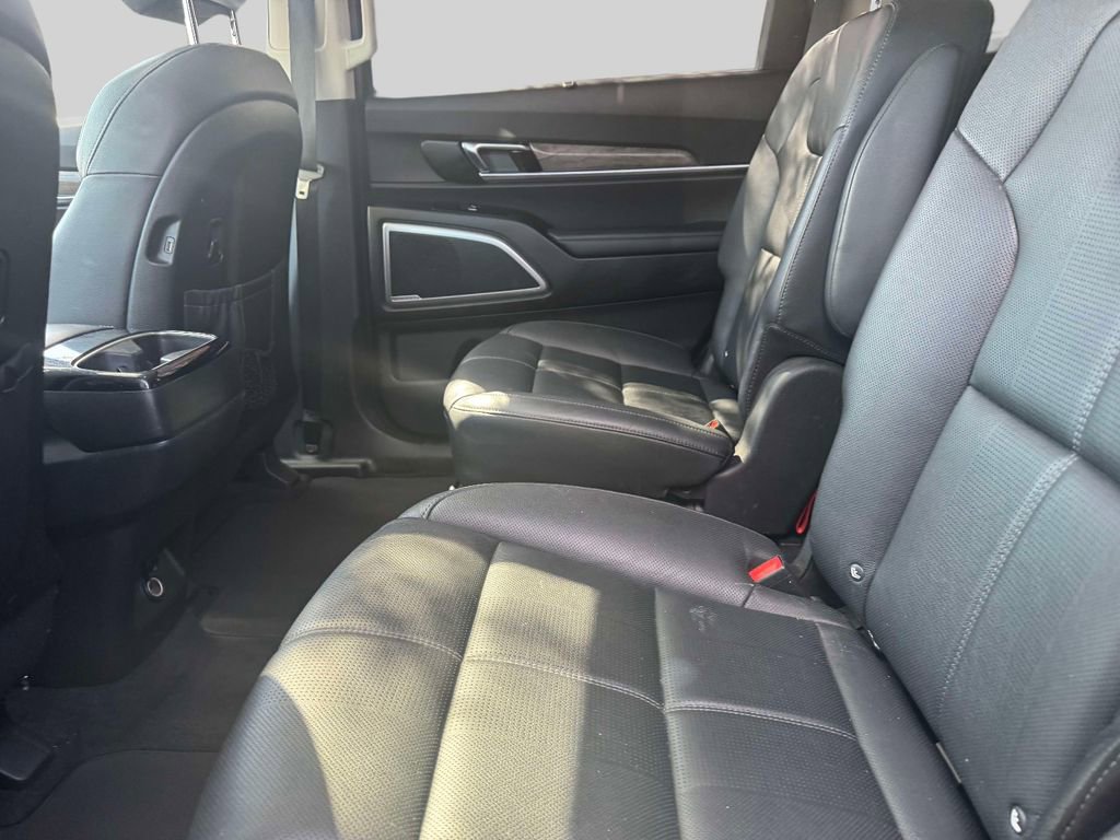 Used 2020 Kia Telluride EX w/ EX Premium Package AWD/4WD image 10