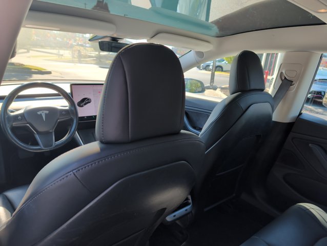 Used 2018 Tesla Model 3 Long Range RWD image 16
