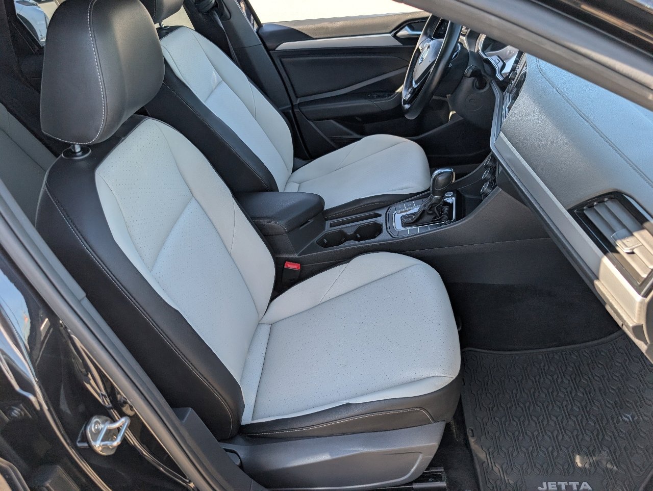 Used 2019 Volkswagen Jetta R-Line image 7