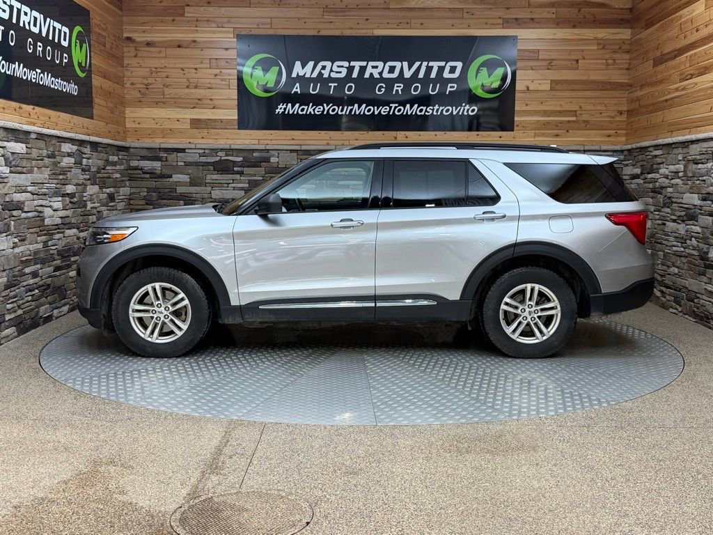 Used 2020 Ford Explorer XLT w/ Comfort Package image 6