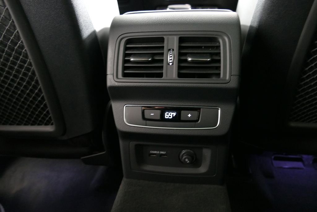 Used 2025 Audi SQ5 Premium Plus AWD/4WD image 12