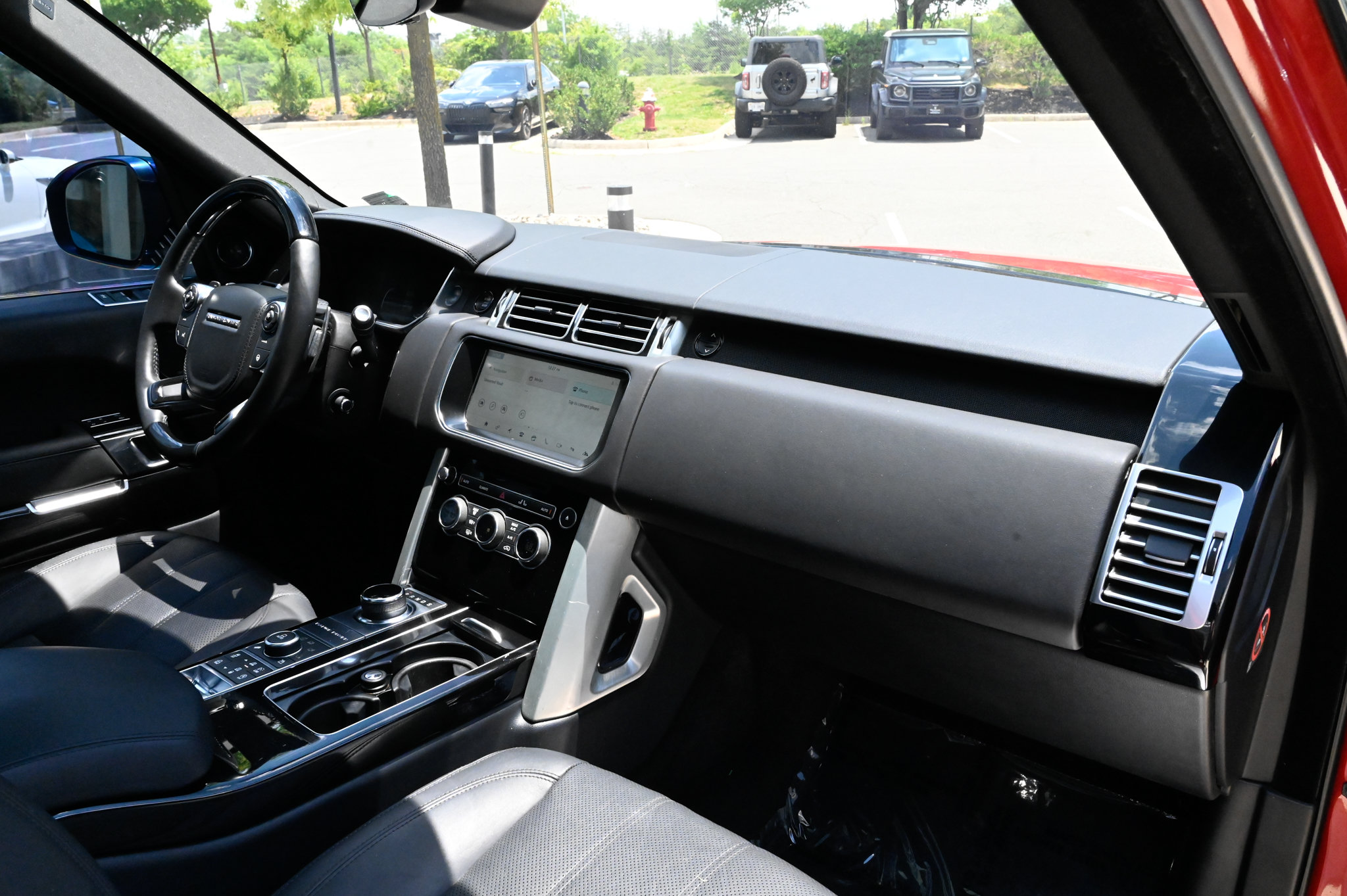 Used 2017 Land Rover Range Rover Supercharged AWD/4WD image 53