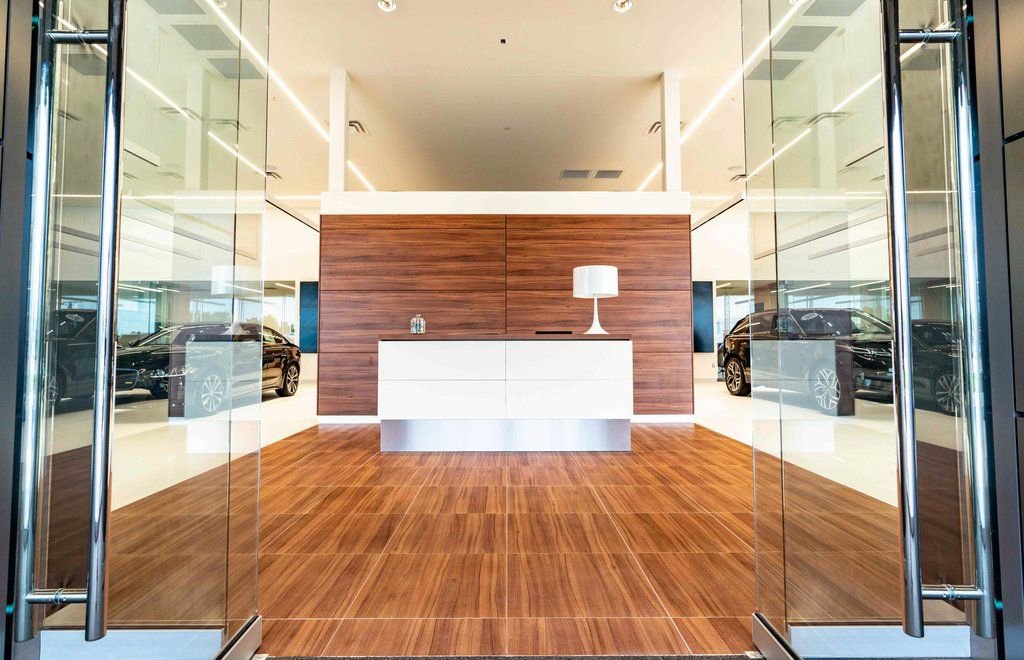 Used 2025 Land Rover Defender 110 S image 27