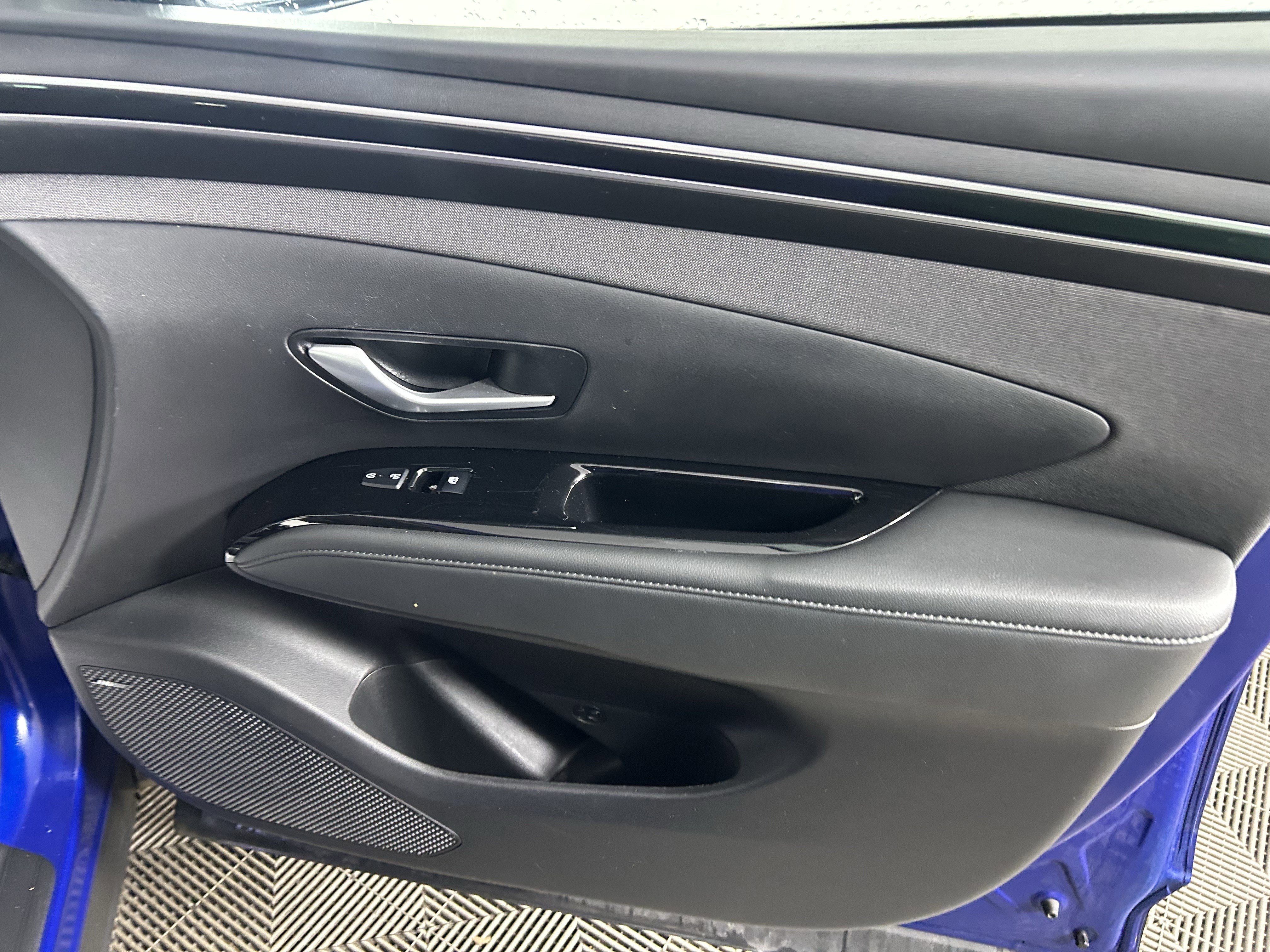 Used 2024 Hyundai Tucson Limited image 43