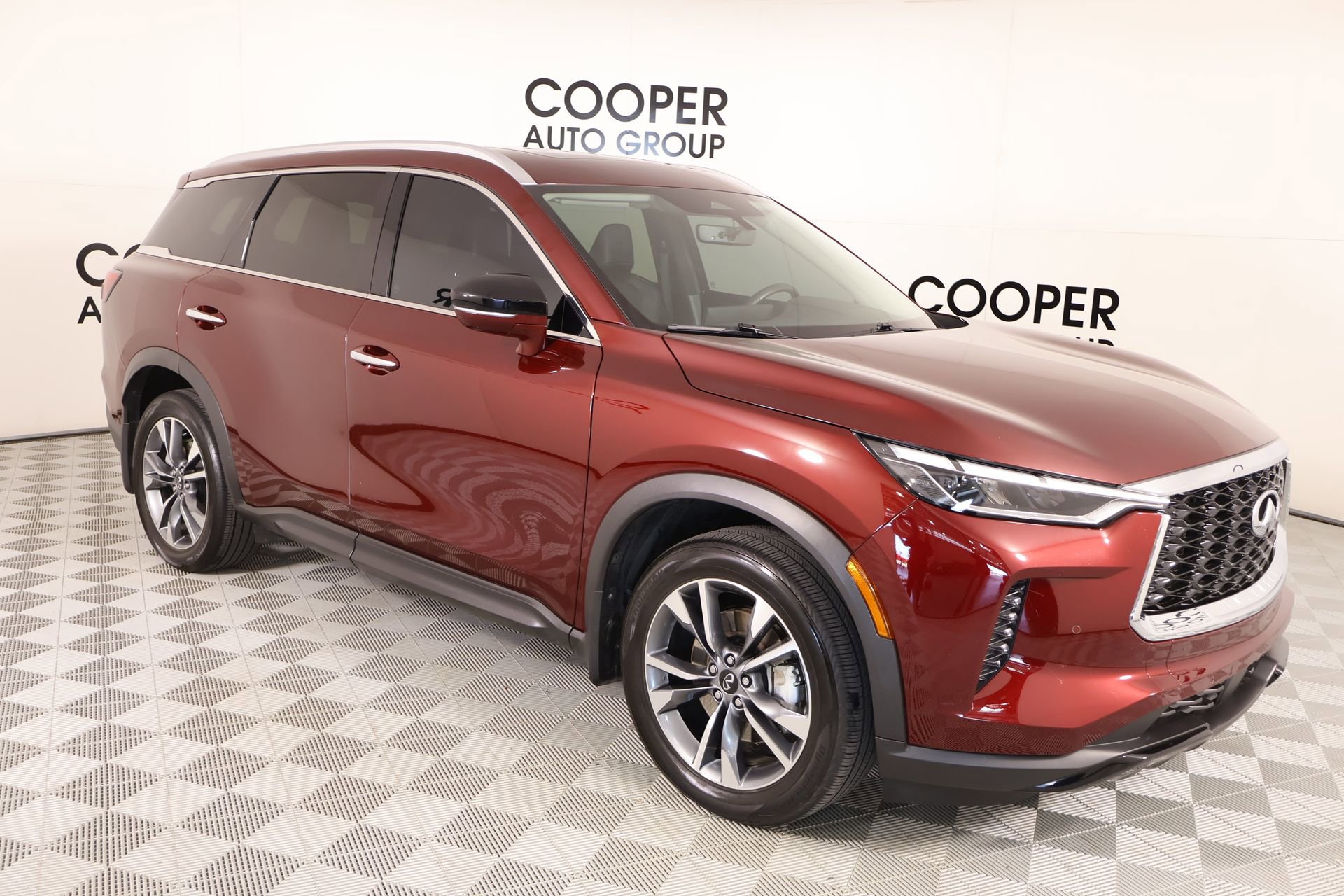 Used 2024 INFINITI QX60 Luxe image 1