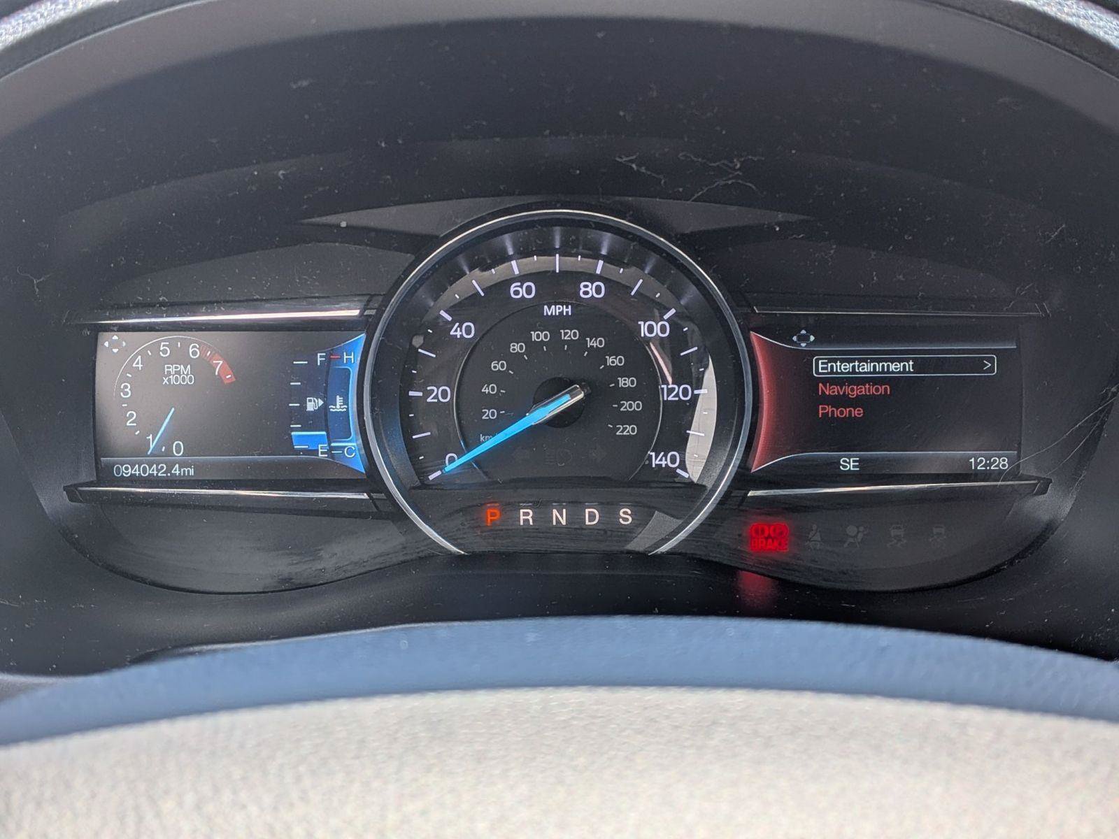 Used 2018 Ford Explorer XLT w/ Equipment Group 202A AWD/4WD image 10