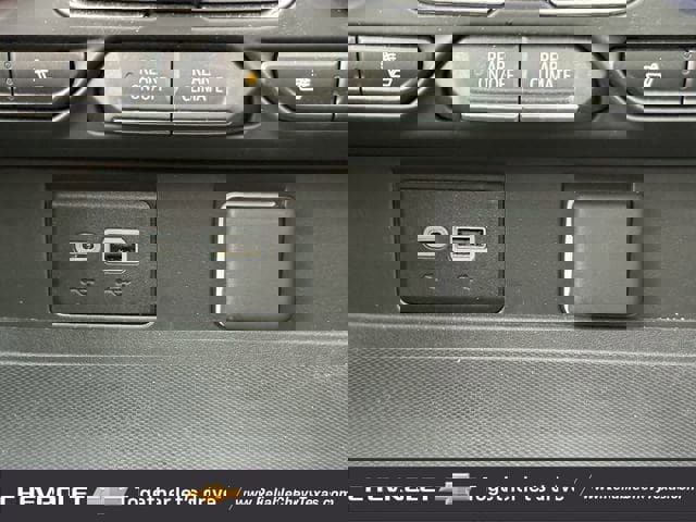 Used 2024 Chevrolet Suburban RST w/ Luxury Package image 23