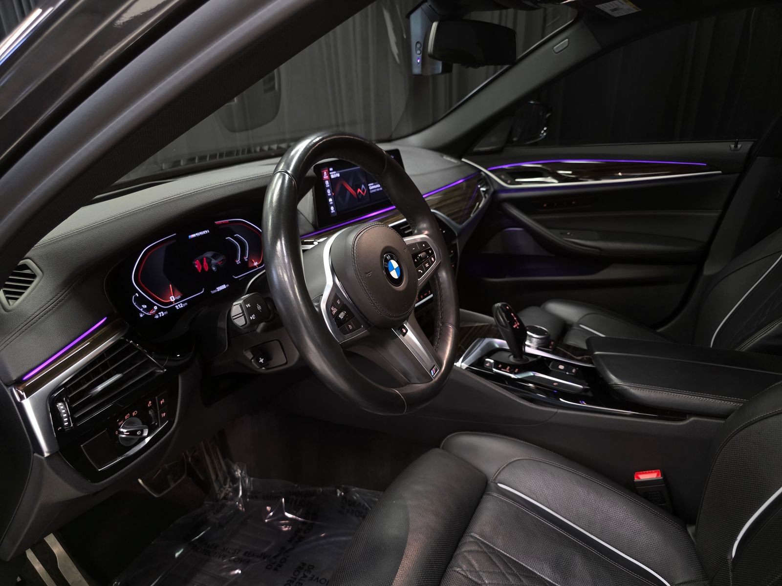Used 2020 BMW M550i xDrive w/ Executive Package AWD/4WD image 21