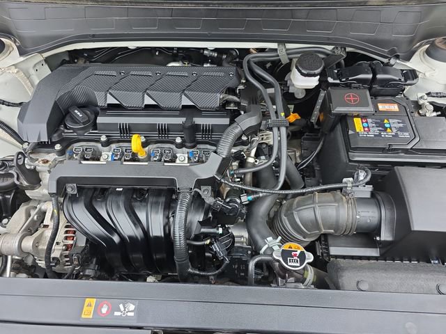 Certified 2023 Hyundai Venue Limited w/ Cargo Package image 40