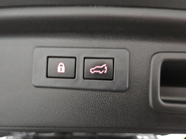 Used 2021 Subaru Forester Limited image 14