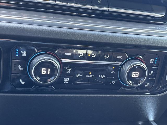 Used 2024 Chevrolet Silverado 3500 High Country w/ High Country Premium Package image 46