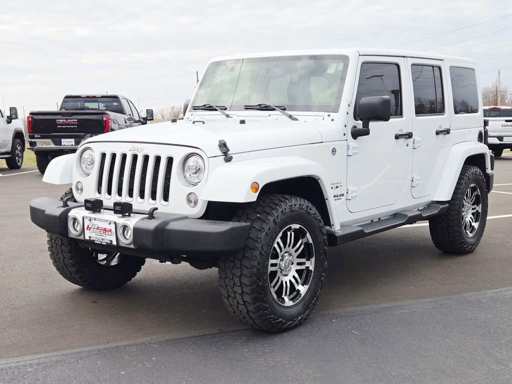 Used 2017 Jeep Wrangler Unlimited Sahara w/ Max Tow Package image 7