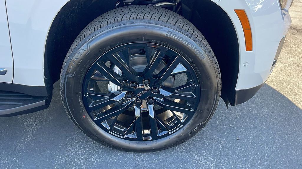 New 2026 GMC Yukon Elevation image 9