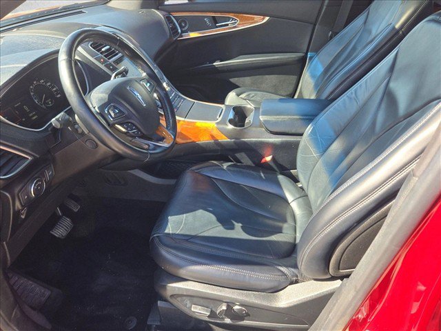 Used 2018 Lincoln MKX Select w/ Select Plus Package FWD image 16