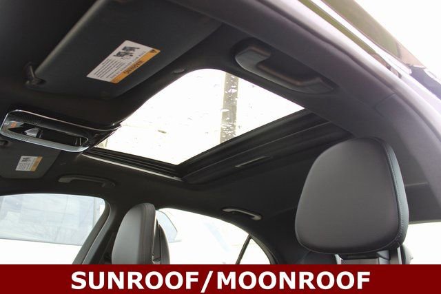 New 2025 Mercedes-Benz C 300 4MATIC Sedan image 17