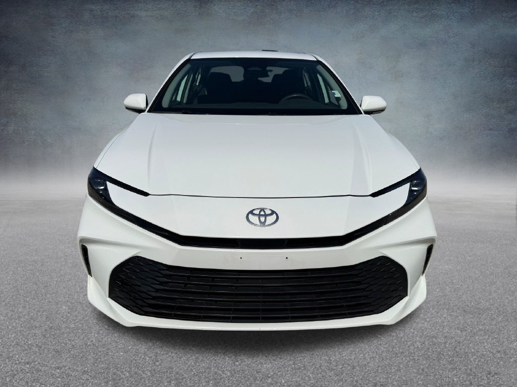 Used 2025 Toyota Camry LE FWD image 13
