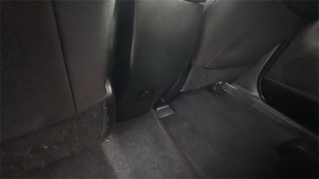 Used 2018 Toyota RAV4 LE image 21