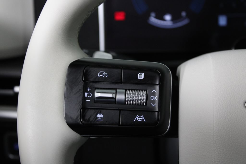 Certified 2026 Hyundai Santa Fe SEL FWD image 28