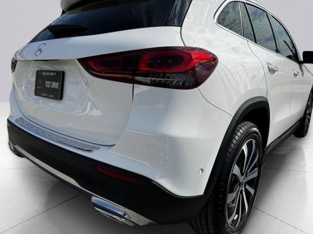 Used 2023 Mercedes-Benz GLA 250 w/ Premium Package image 15