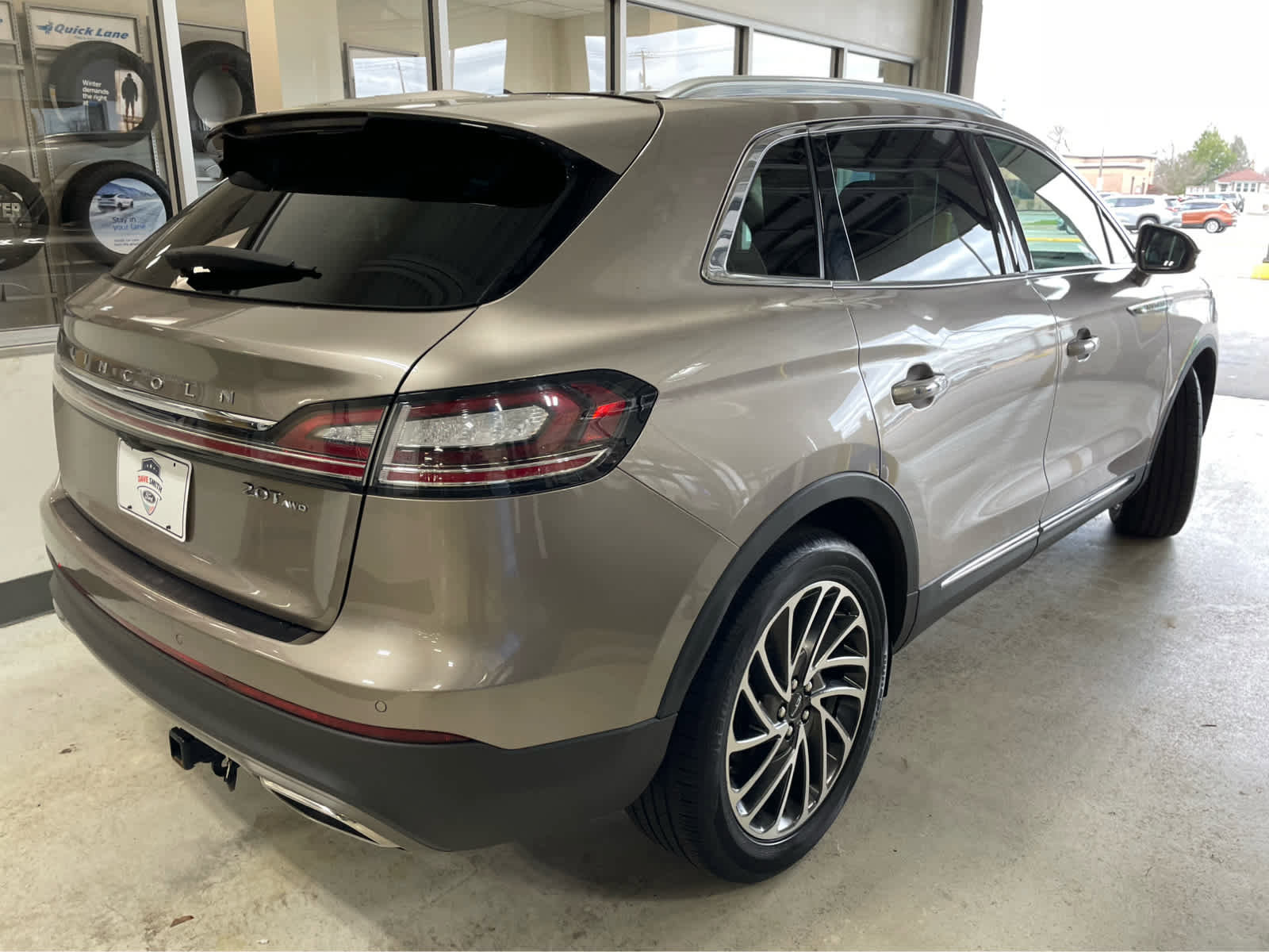 Used 2020 Lincoln Nautilus Reserve w/ Cargo Utility Package AWD/4WD image 7