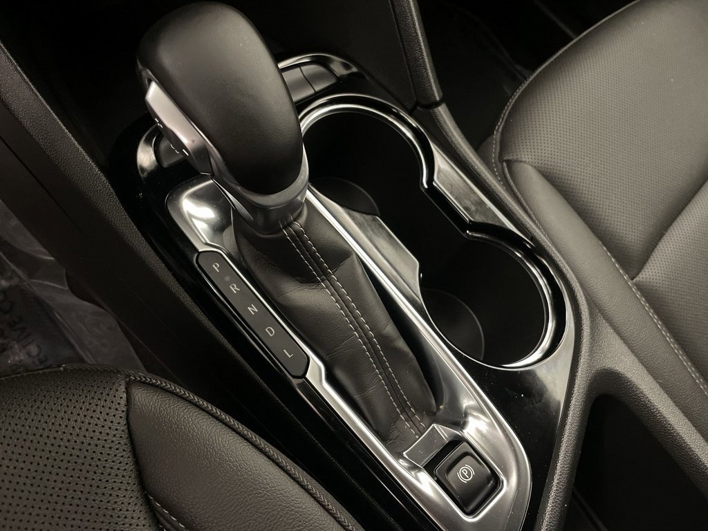 Used 2024 Buick Encore GX Sport Touring image 9