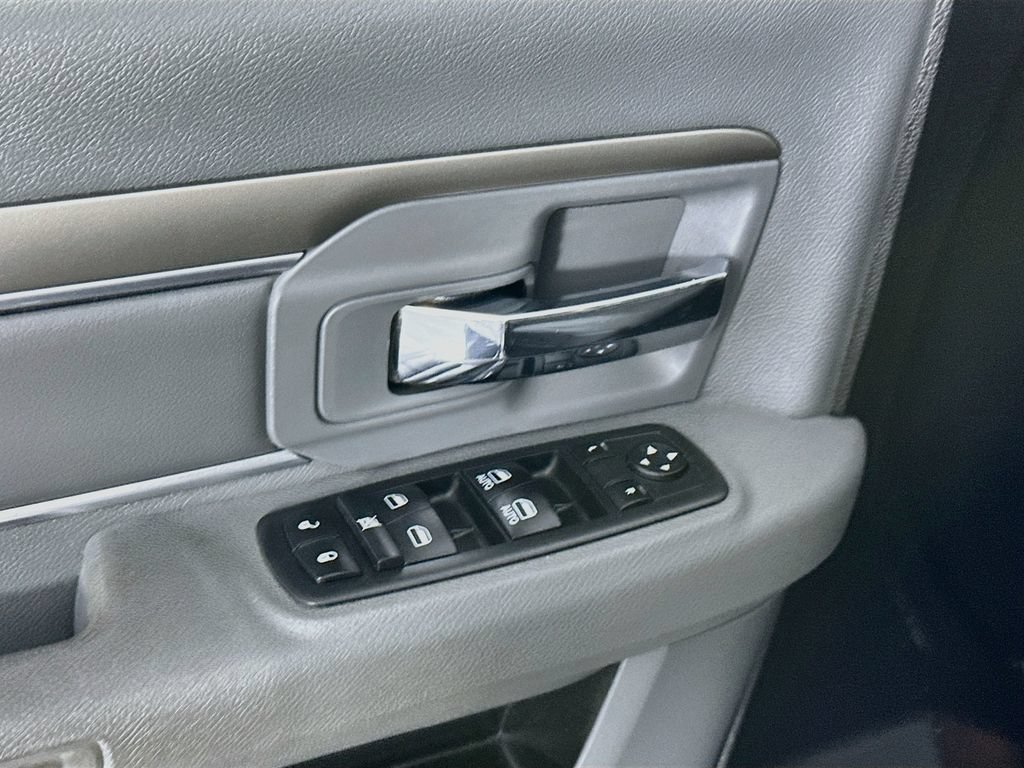 Used 2013 RAM 1500 Big Horn RWD image 23