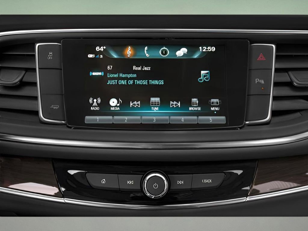 Used 2020 Buick Enclave Essence w/ Sound and Sites Package image 12